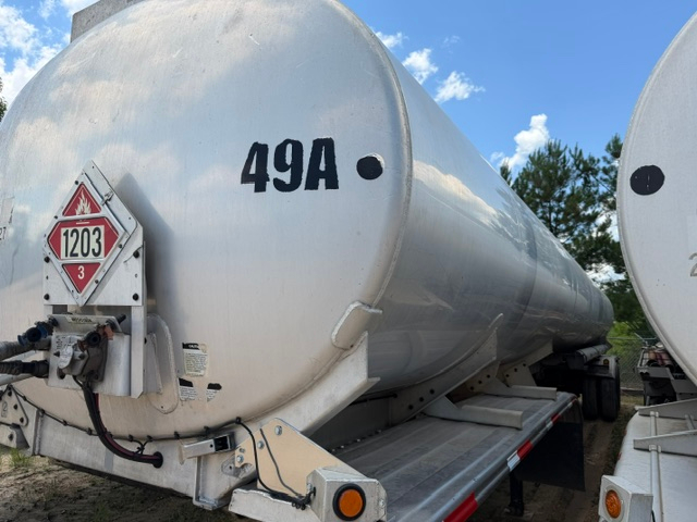 USED 2008 LBT 9200 GAL Petroleum TRAILER FOR SALE 133796